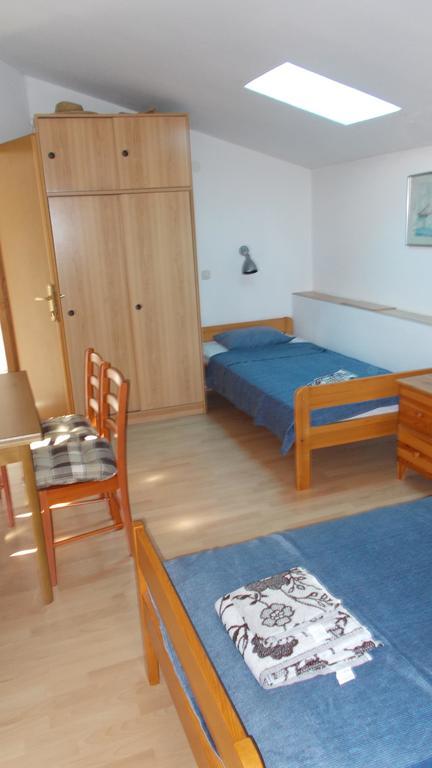 Guest House Accommodation Rupine Premantura Chambre photo