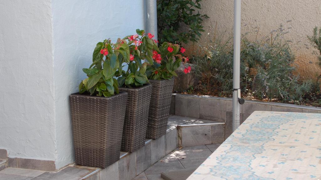 Guest House Accommodation Rupine Premantura Extérieur photo