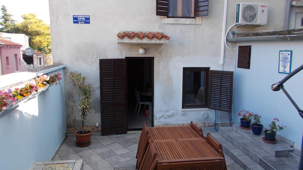 Guest House Accommodation Rupine Premantura Extérieur photo