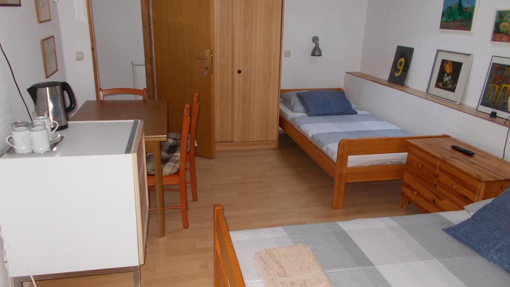 Guest House Accommodation Rupine Premantura Extérieur photo