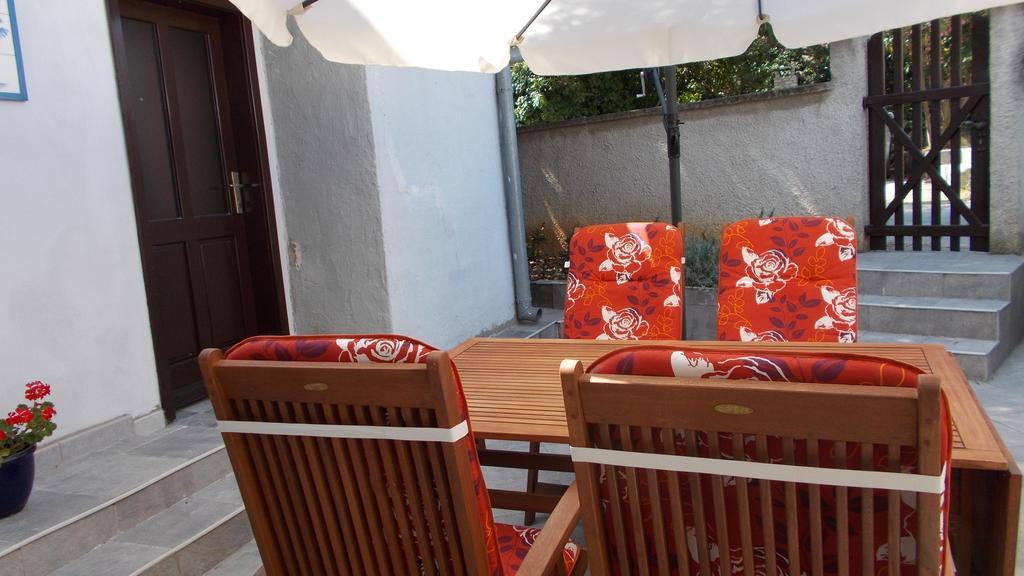 Guest House Accommodation Rupine Premantura Extérieur photo