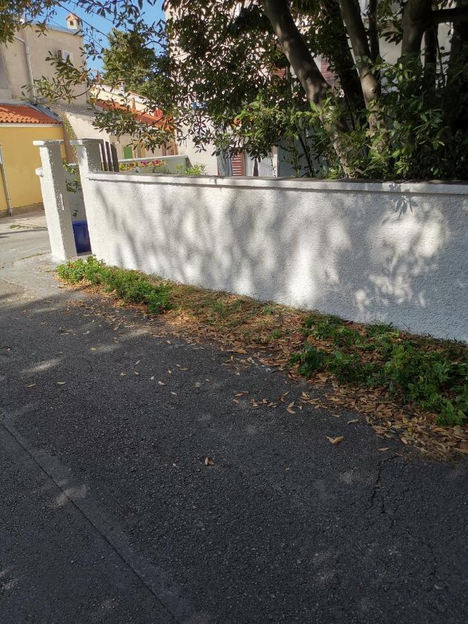 Guest House Accommodation Rupine Premantura Extérieur photo
