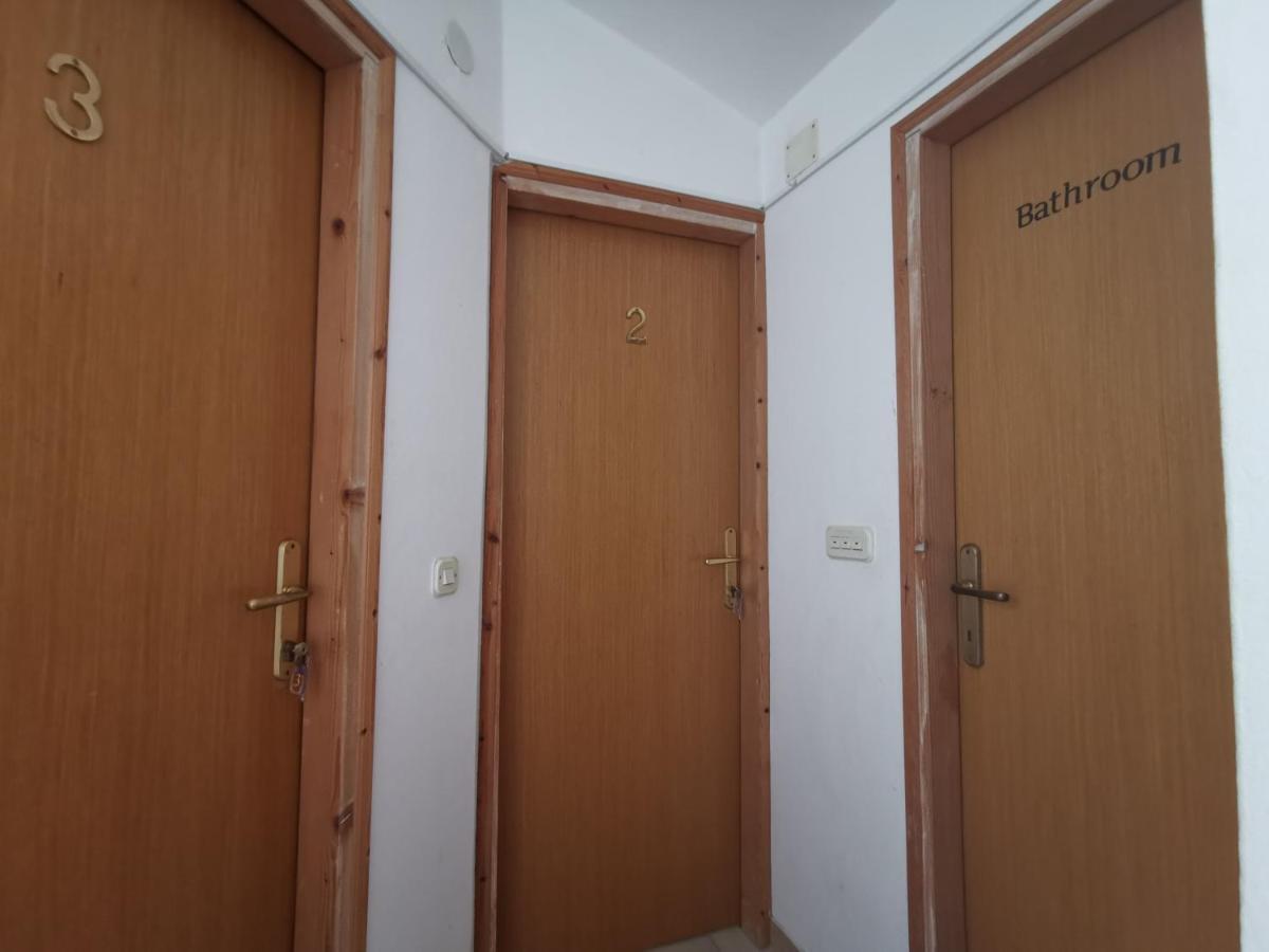 Guest House Accommodation Rupine Premantura Extérieur photo